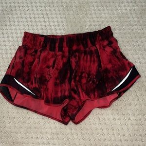 2.5 LULULEMON HOTTY-HOT LOWRISE‼️